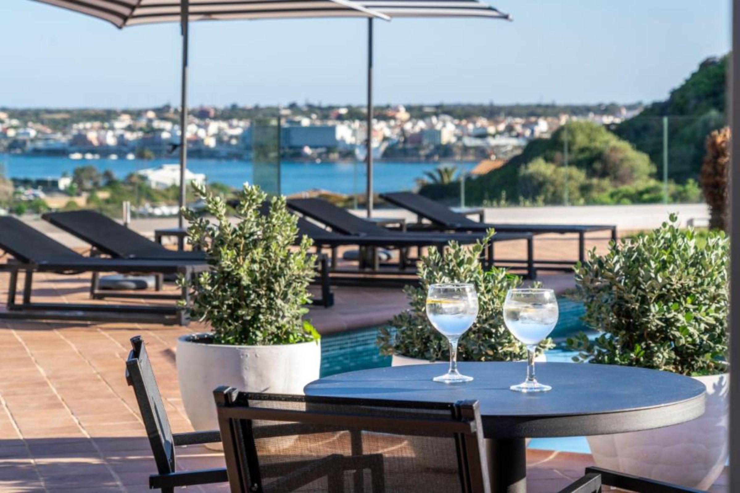 Calallonga Hotel Menorca Маон Экстерьер фото