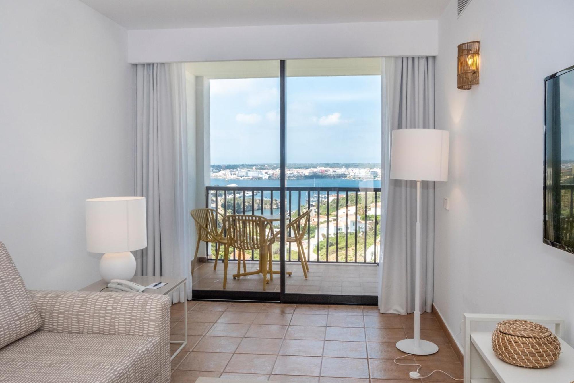 Calallonga Hotel Menorca Маон Экстерьер фото