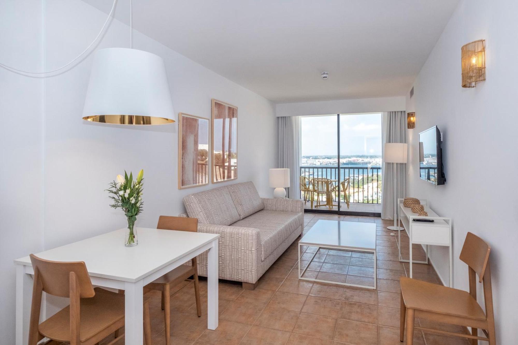 Calallonga Hotel Menorca Маон Экстерьер фото